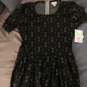 LULAROE BLACK AMELIA! NWT